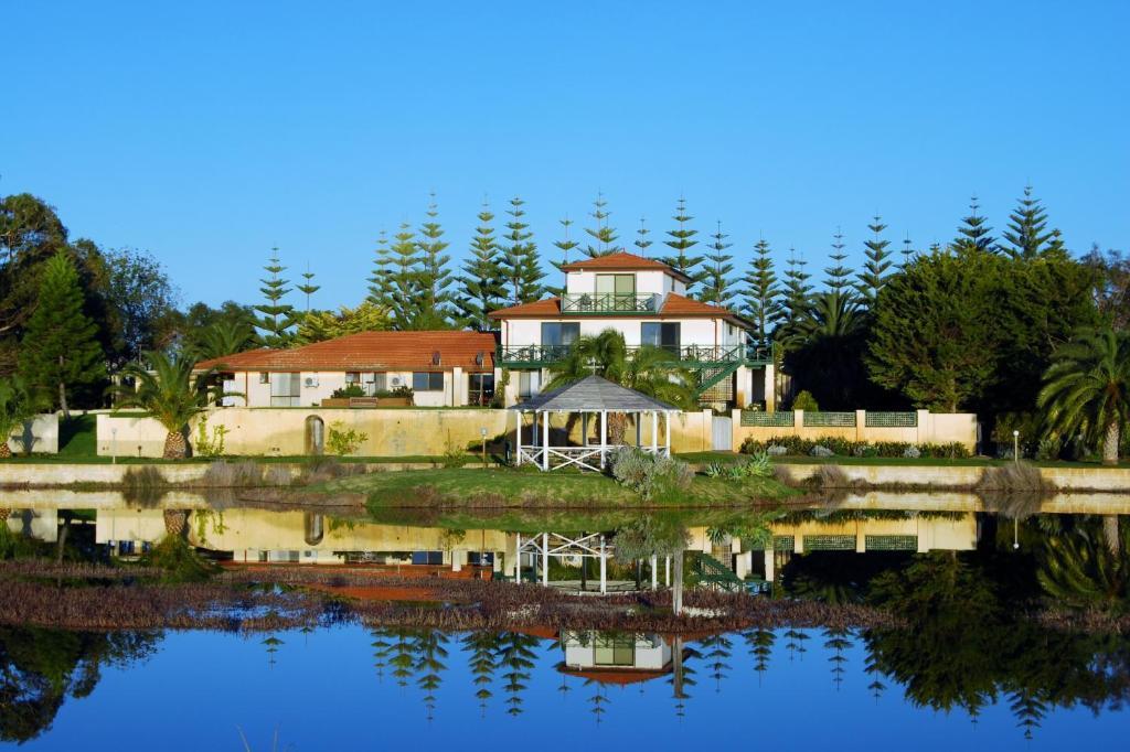 בסלטון Martin Fields Beach Retreat מראה חיצוני תמונה