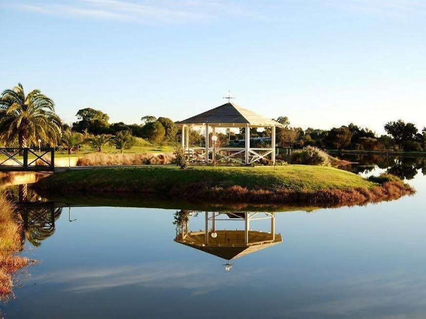בסלטון Martin Fields Beach Retreat מראה חיצוני תמונה