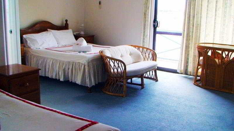 בסלטון Martin Fields Beach Retreat מראה חיצוני תמונה